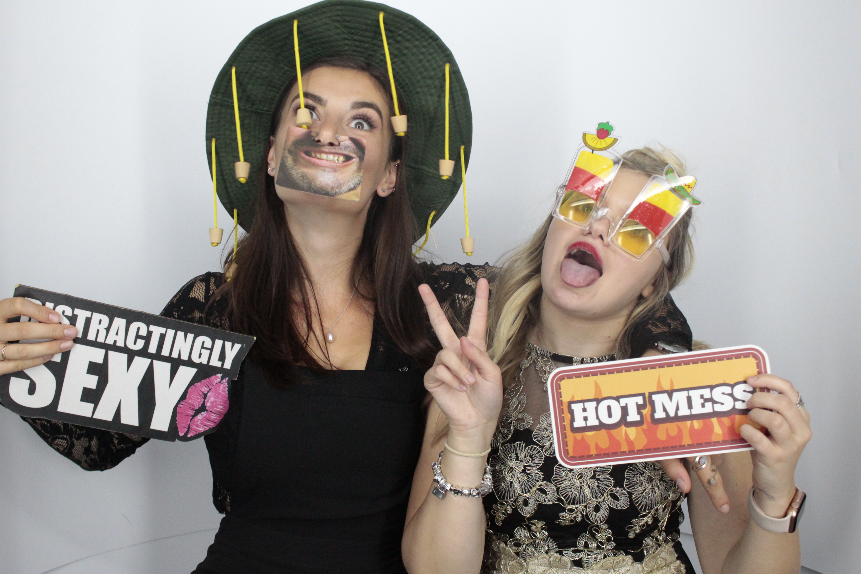 Morgan's 21st Birthday  | View more photos from the event at gallery.myphotoboothexperience.co.uk/u/MyPhotoBoothExperienceLtd/Morgans-21st-Birthday